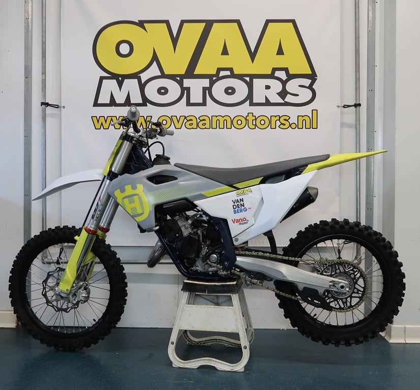 Husqvarna TC125 2024 crossmotor met elektrische start