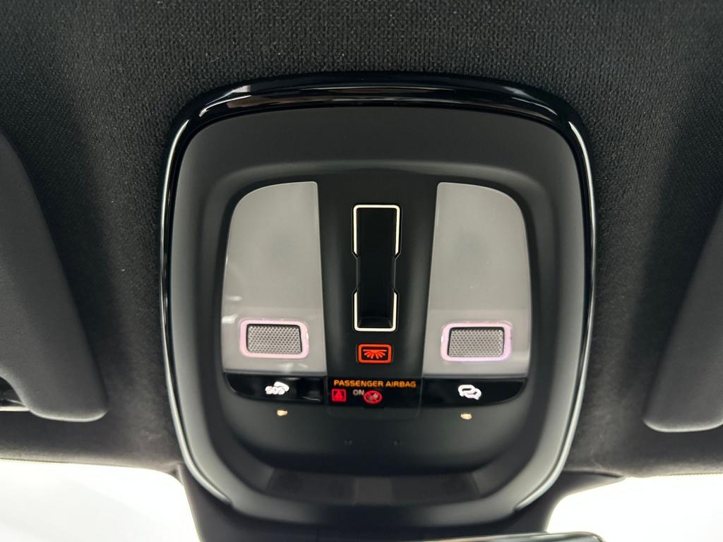 Volvo XC40 2.0 b4 plus black ed
