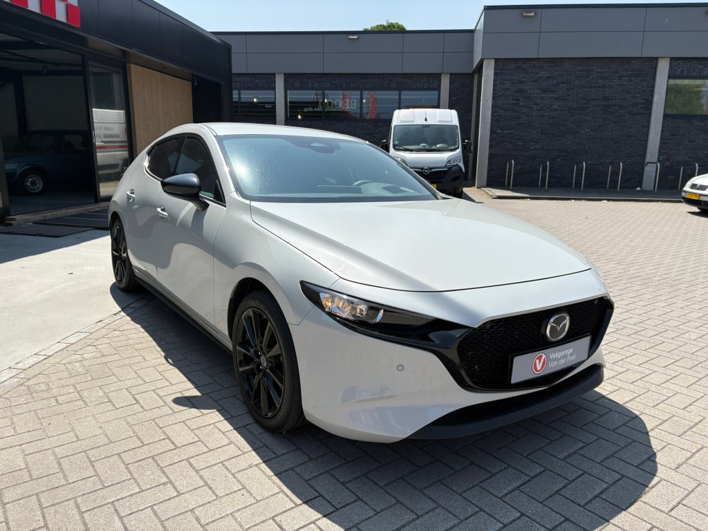 Mazda 3 2.0 e-skyactiv-g m hybrid 122 homura