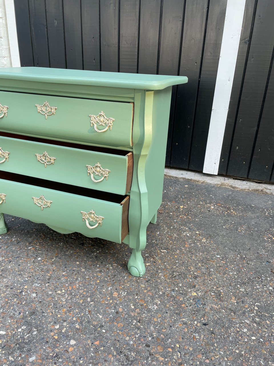 Te kooo 2 mooie ladekastjes groen buikkastje en zwart ladekast