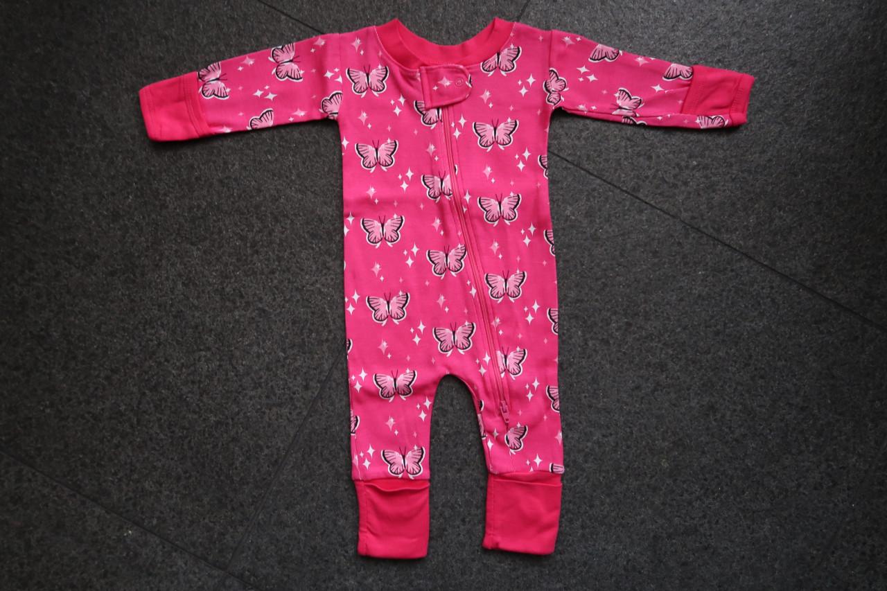 Baby box pakjes in maatje 56, zo goed als nieuw. Voor €2,00 per stuk