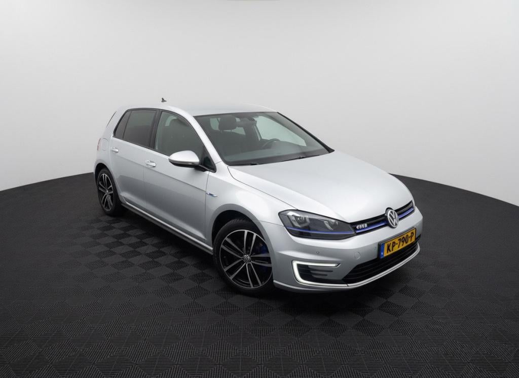 Volkswagen Golf 1.4 tsi gte connected series