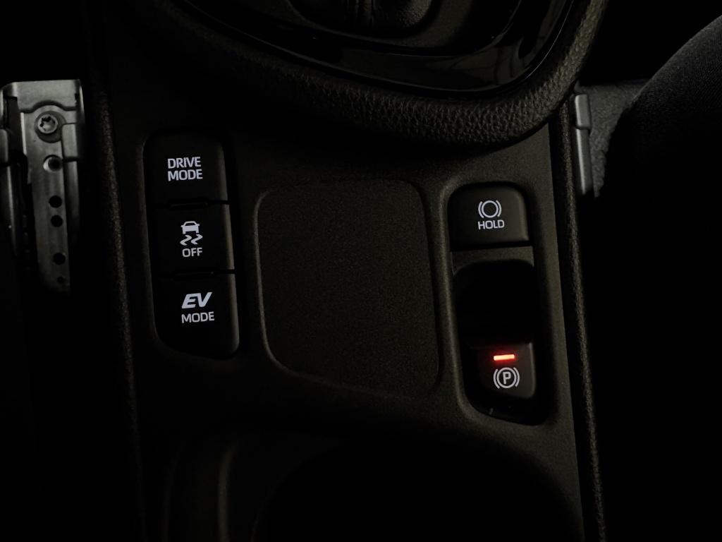 Toyota Yaris Cross 1.5 hybrid 115 first edition | bsm | pdc |
