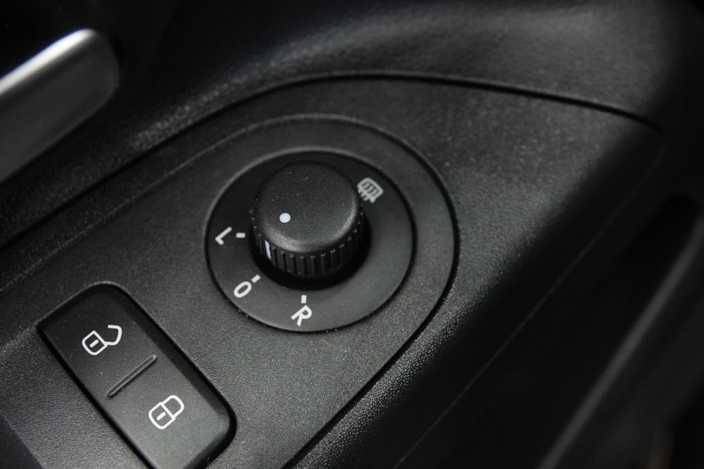 Volkswagen UP! 1.0 bmt move up! | cruise | bluetooth | airco |