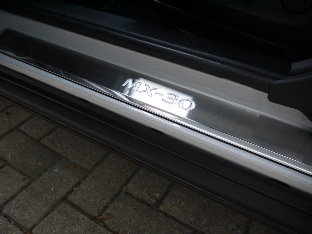 Mazda Mx-30 e-skyactiv 145 pk first edition|rijklaar