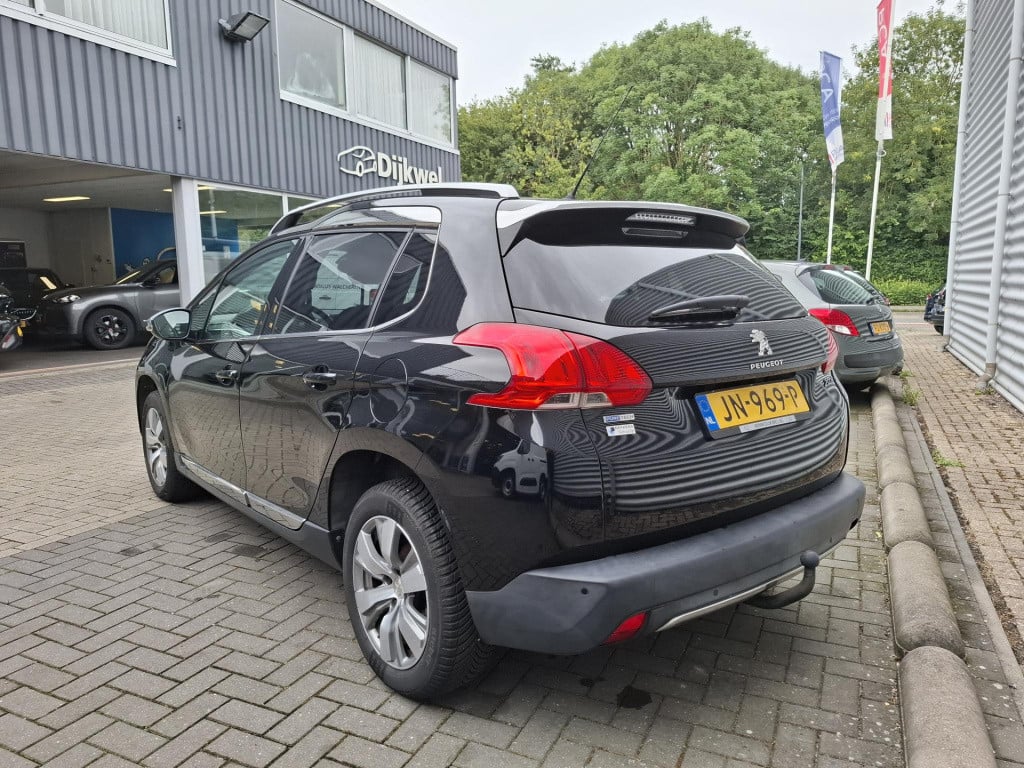 Peugeot 2008 suv 1.2 allure automaat pano/clima/trekhaak