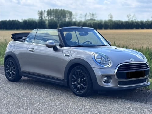 Mooie goed onderhouden Mini cooper cabrio bj2016 km184500