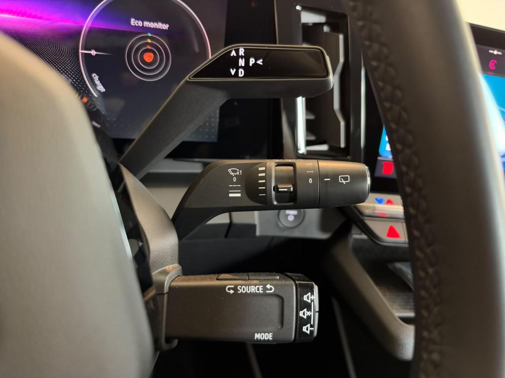 Renault Megane E-tech ev40 standard charge equilibre