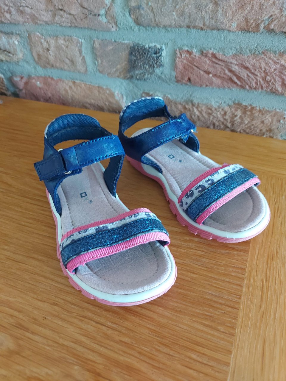 Z.g.a.n. blauw roze sandalen (maat 26)