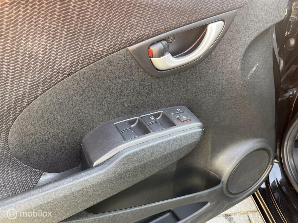 Honda Jazz 1.4 hybrid elegance i navi i achteruitrijcamera