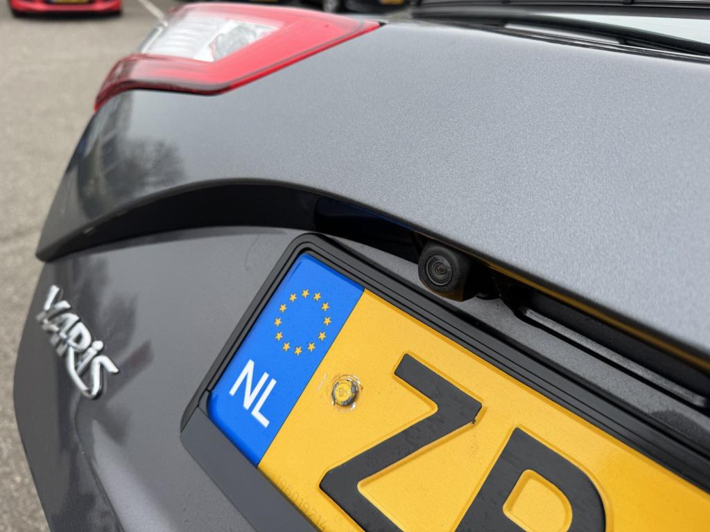 Toyota Yaris 1.5 hybrid active