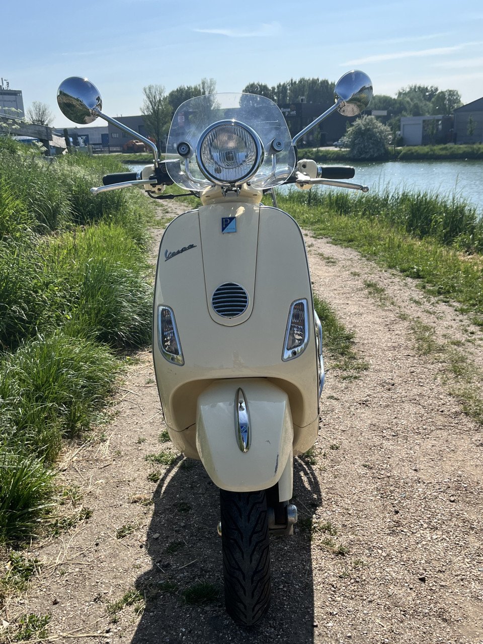 Vespa LXV