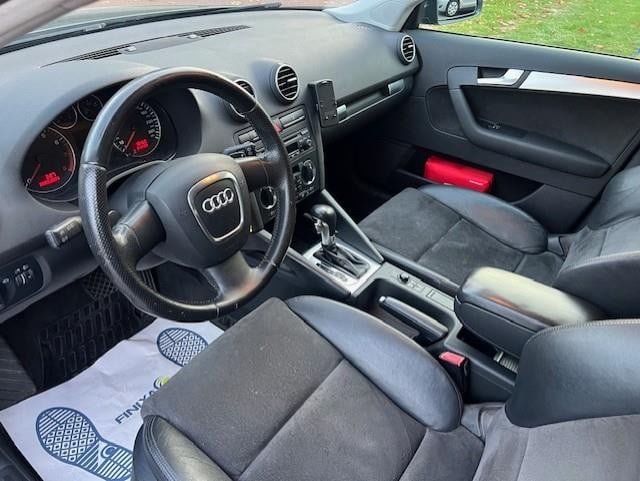 Audi A3 sportback 2.0 tfsi attraction automaat