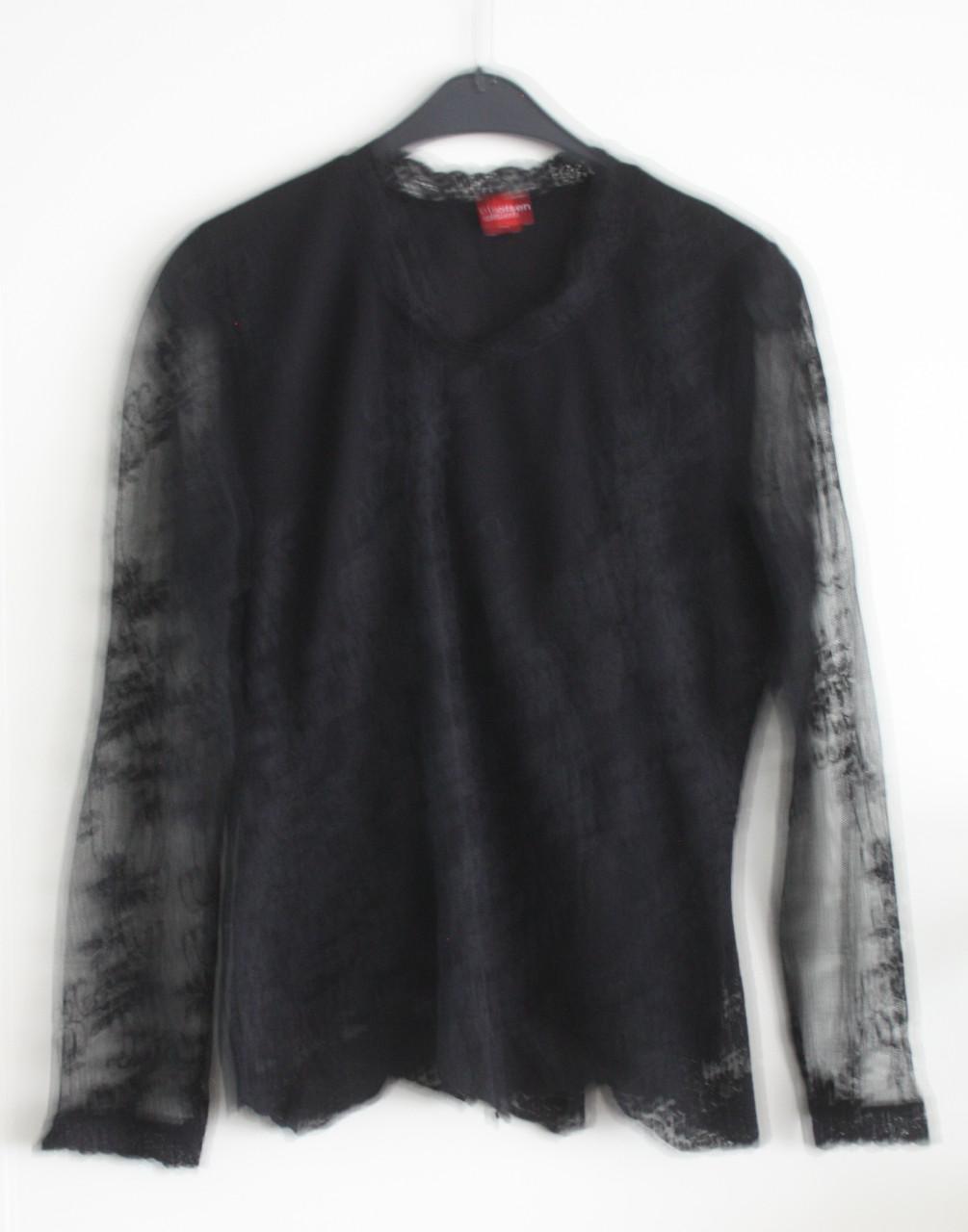 Zwarte top met kanten mouwen