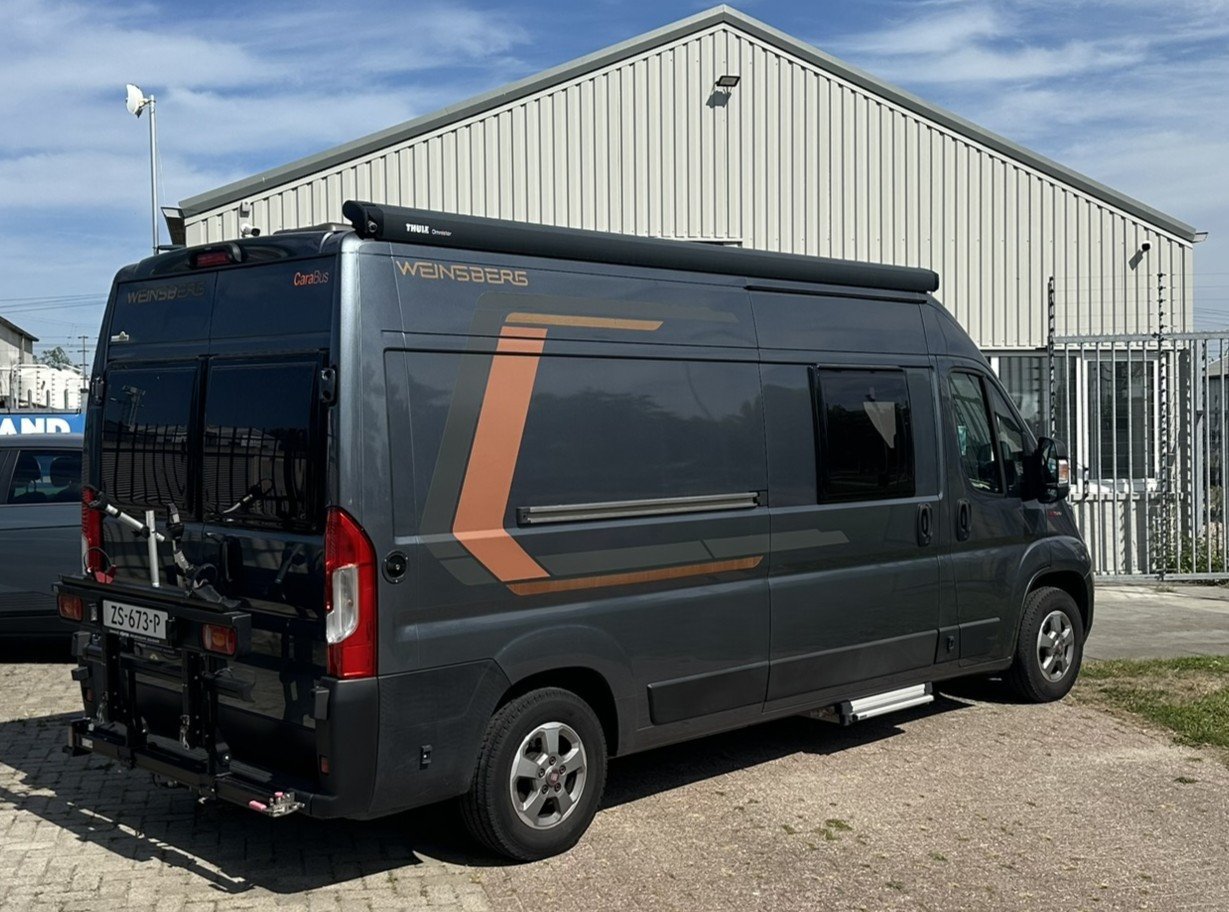 Weinsberg Cara R47 Automaat – Buscamper met lengtebedden | Slechts 55.550km