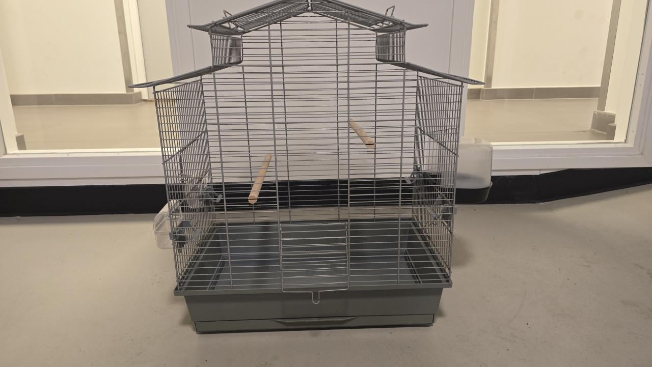Te koop Super Mooie Vogelkooi (Grijs)