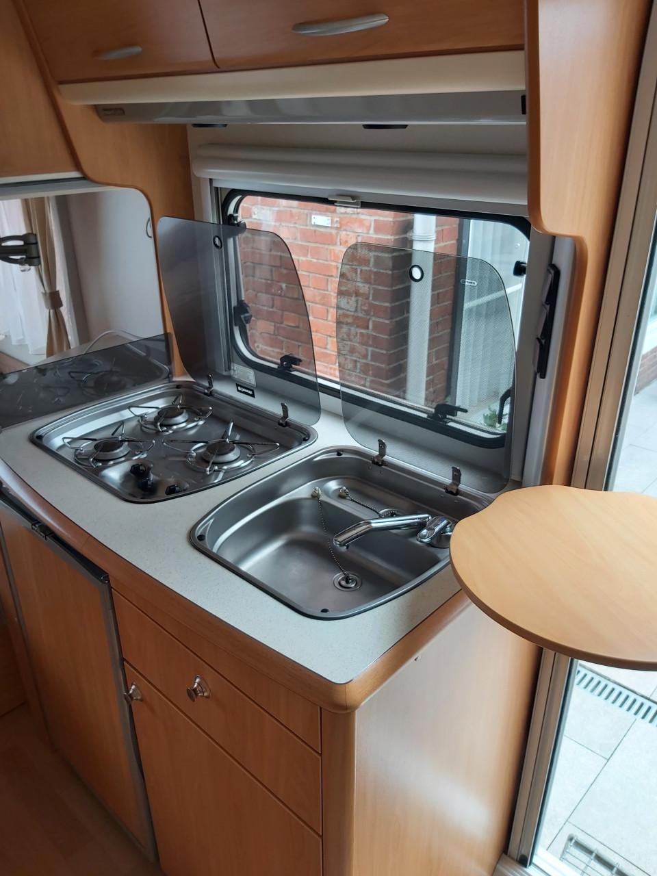Caravan Chateau Caratt 430 nice (2005, zeer goede staat)