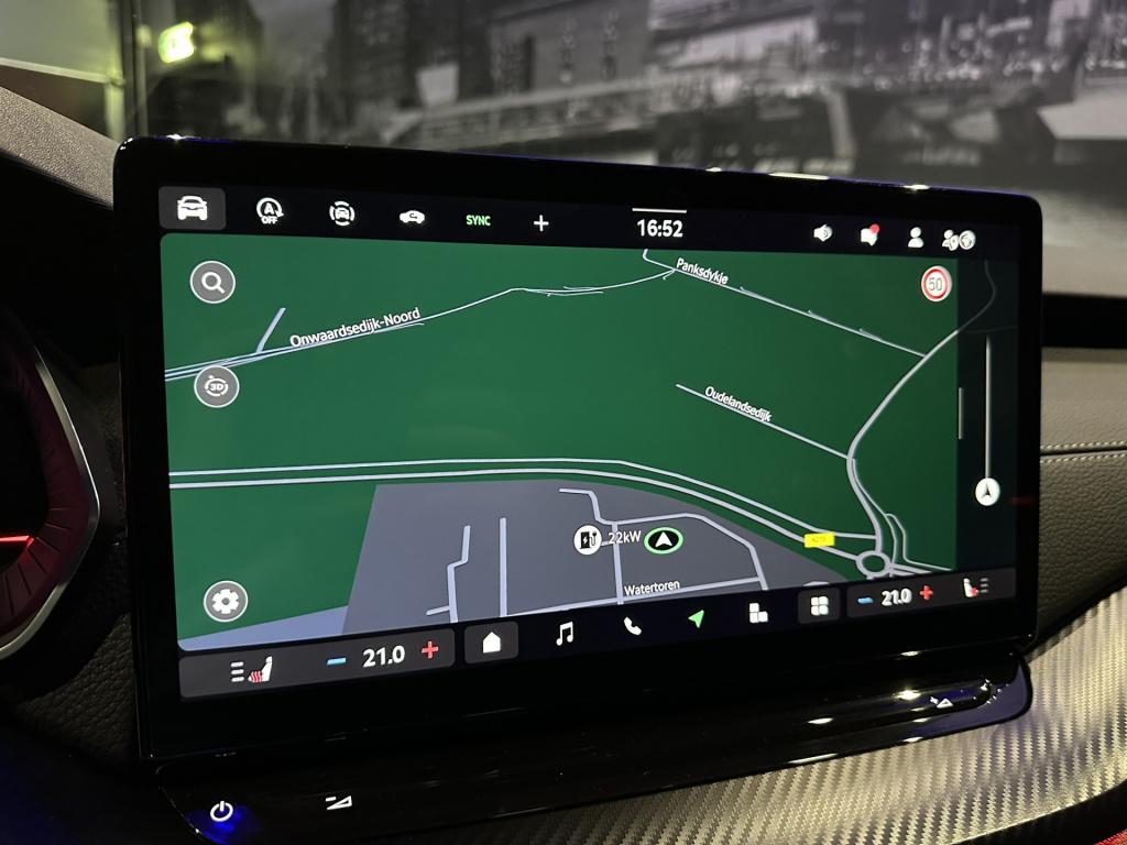 Skoda Octavia combi 1.5 tsi mhev sportline tour*pano*keyless*360*matrix*hea