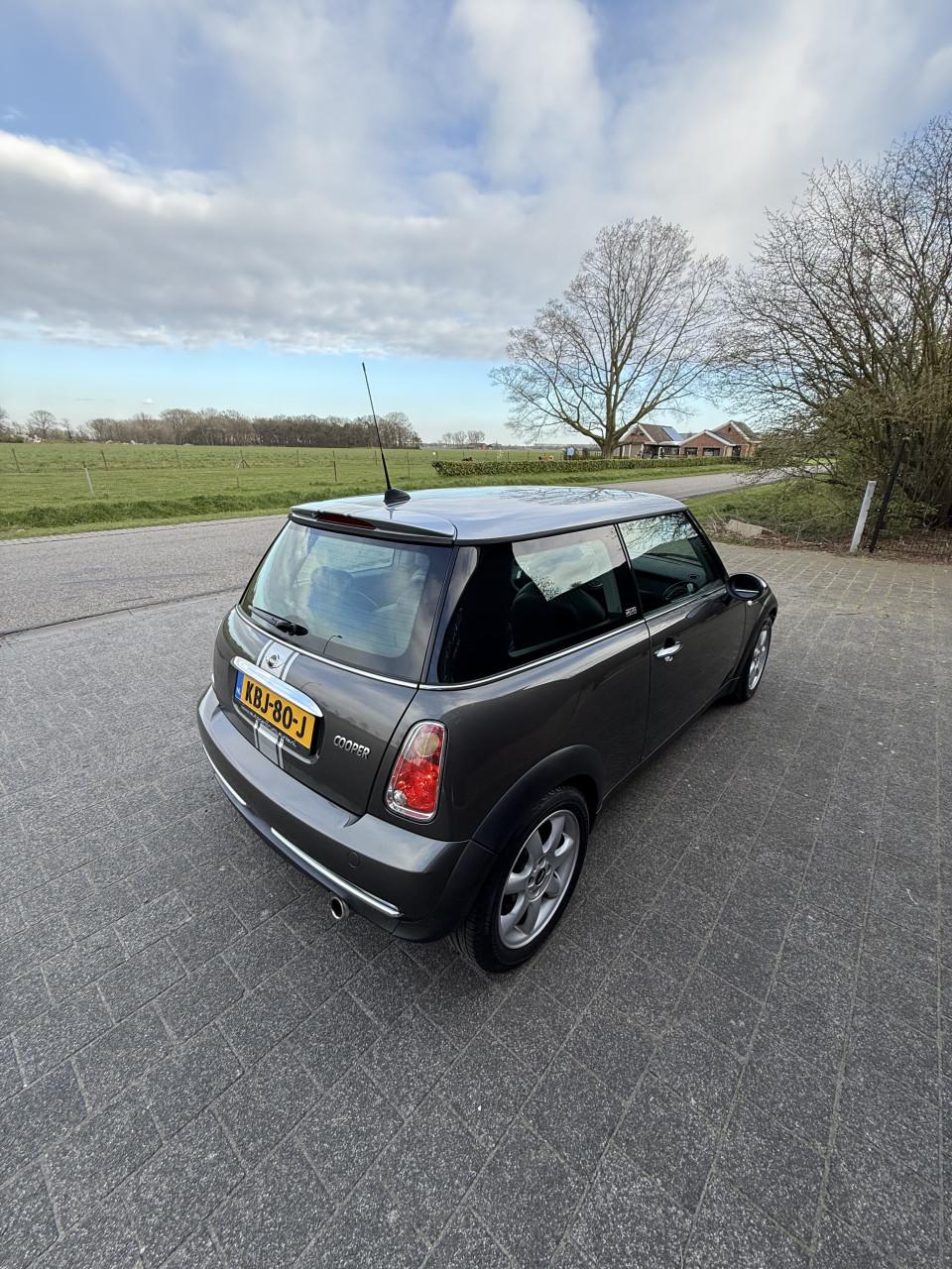 Mini Cooper 1.6 Parklane Automaat 111DKM 2006