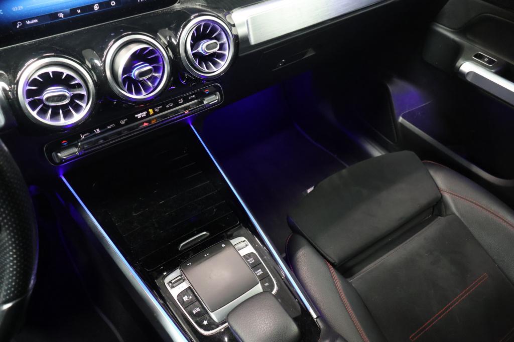 Mercedes-Benz Glb 180 d premium amg i btwi l camera l smartphone integratie