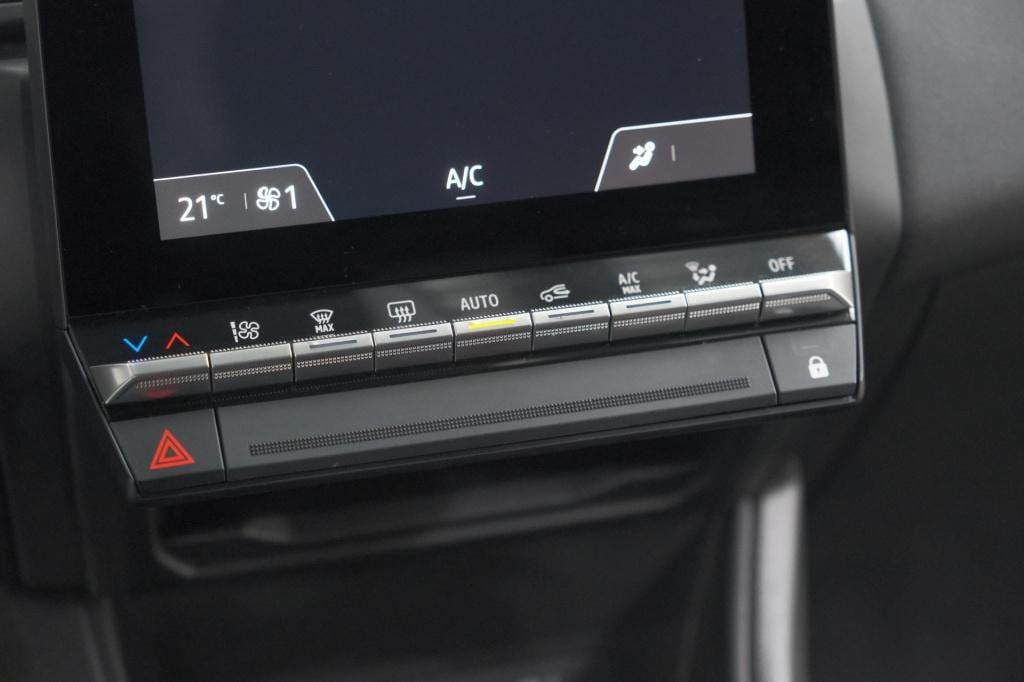 Renault Captur 1.6 e-tech full hybrid 145 techno | camera | navigatie | app