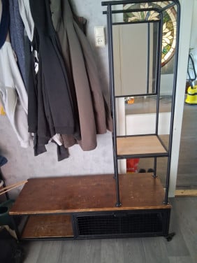 Te koop  kast