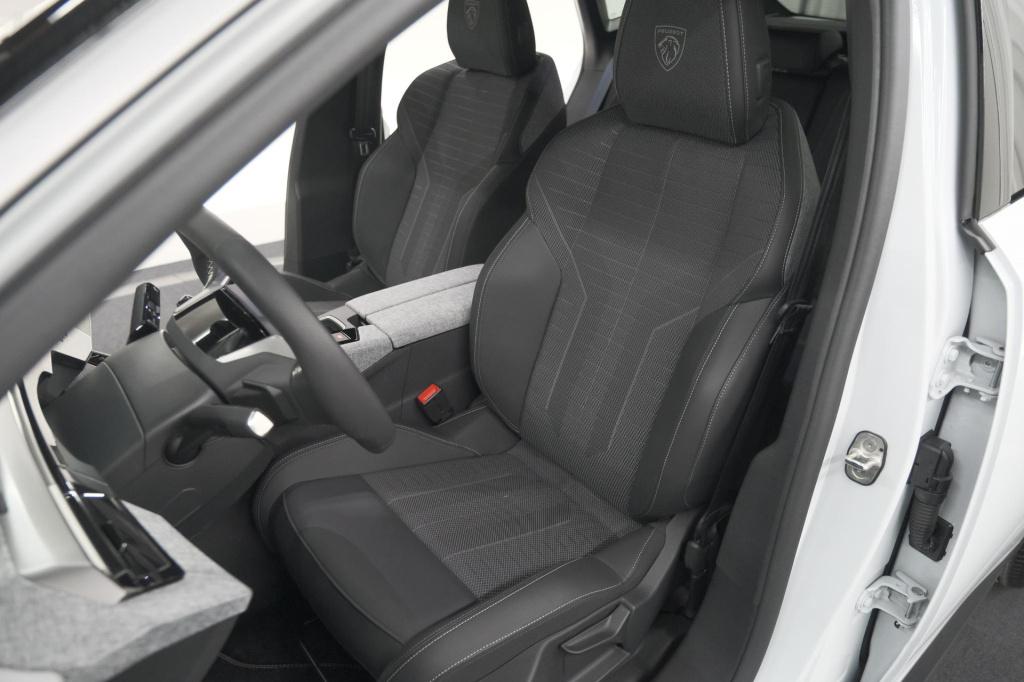 Peugeot 3008 1.2 hybrid 145 gt | camera | adaptieve cruise control | elektr