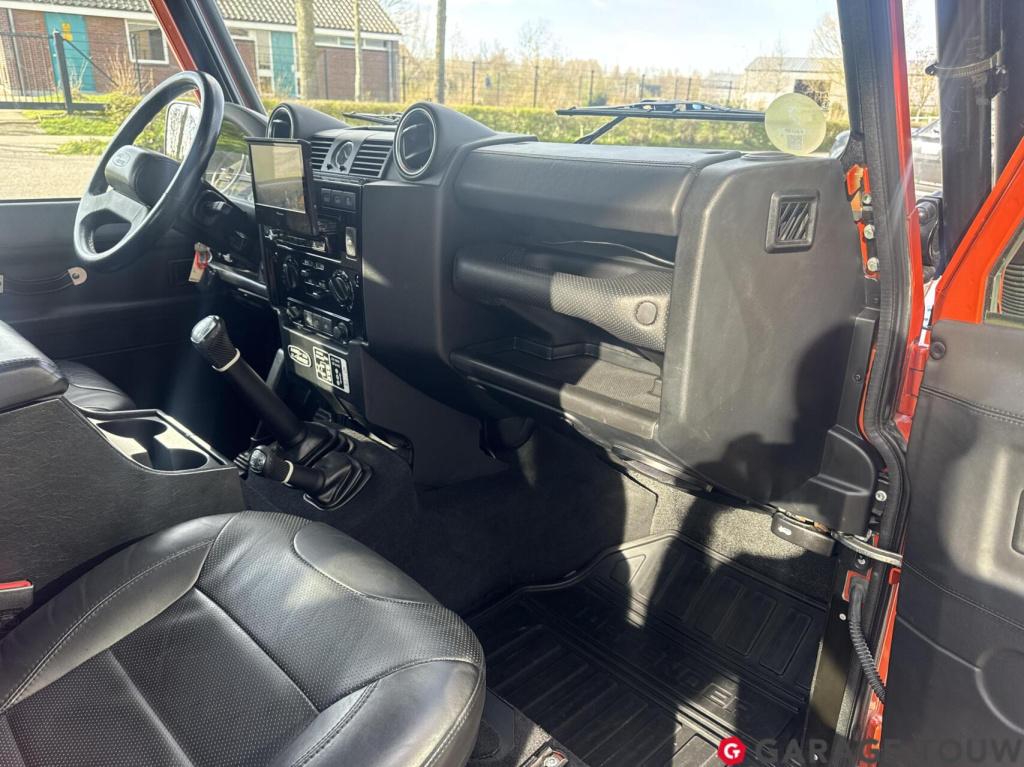 Land Rover Defender 2.2 d sw 90" adventure+ limited edition