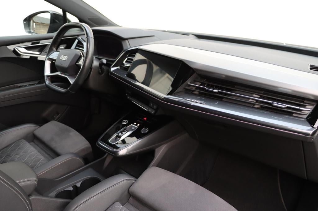 Audi Q4 E-tron 40 launch edition s competition 77 kwh 204pk | soh 92,2% |