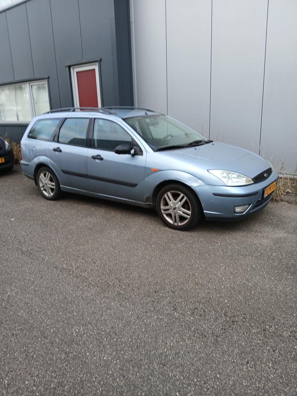 Ford focus1.6-station-2006-Airco-stuurbekr-L.M.velg-goede motor  bak-450,=