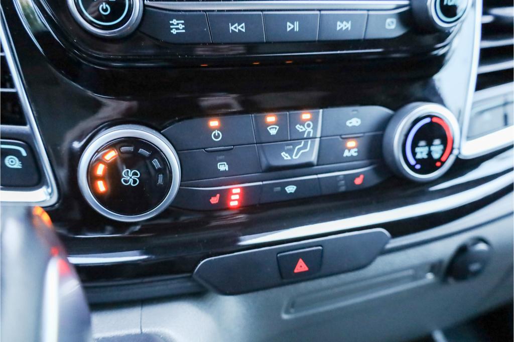 Ford Transit 350 2.0 tdci l2h2 limited automaat 185pk cam i stoelverw i tre