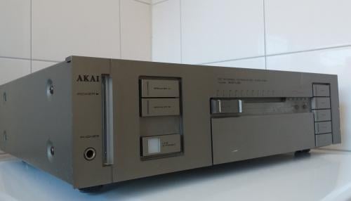Akai AM-U61 Stereo Versterker