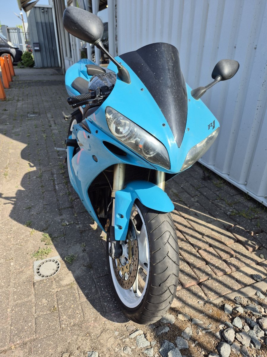 Yamaha R1 uit 2004