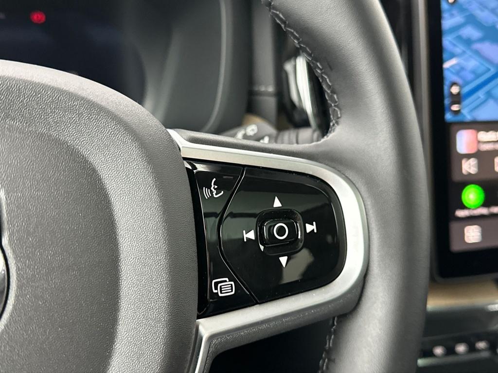 Volvo XC60 t6 398pk recharge ultra dark|