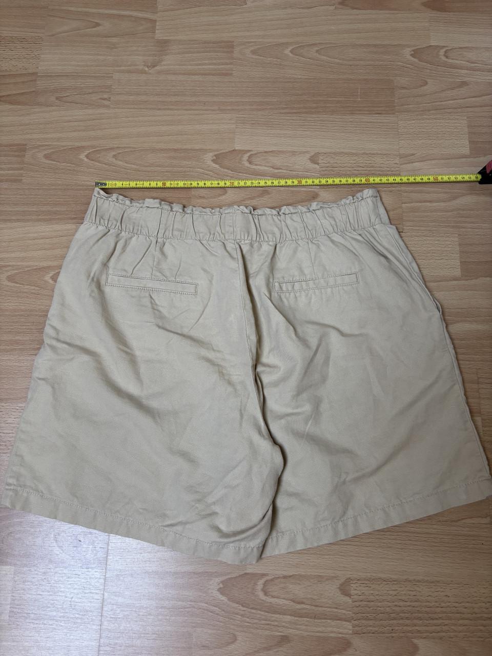 Esprit short maat maat 44 beige/zand linnen met katoen