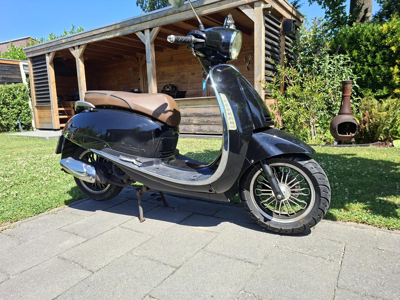 Te koop motorscooter