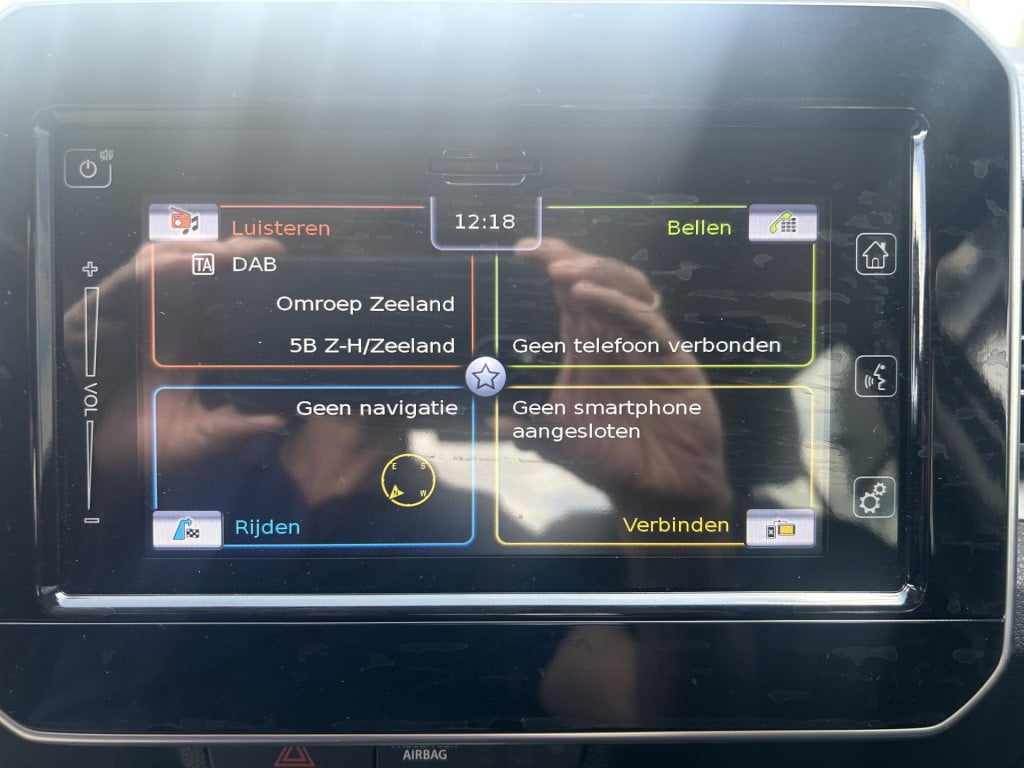 Suzuki Ignis 1.2 smart hybrid style