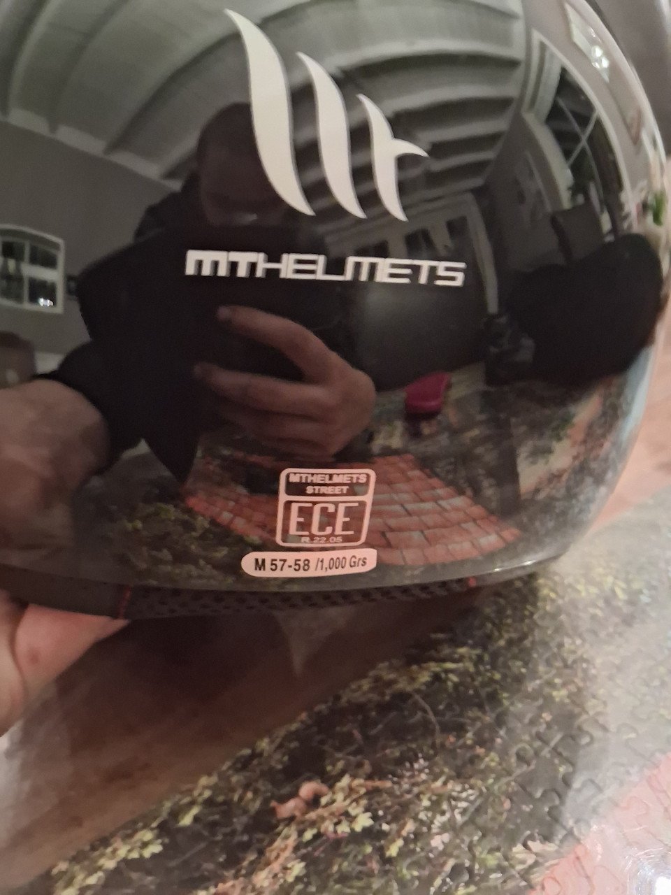 MT helmets ( Maat M 57-58 ) ZGAN