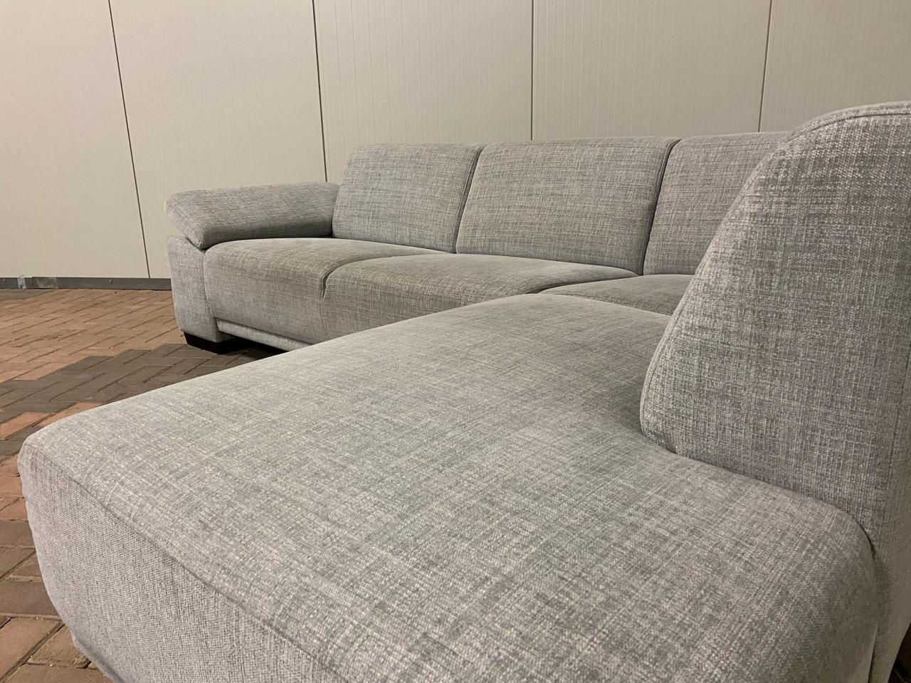 GRATIS LEVERING HEEL NL  Mooi Grijs Stoffen Hoekbank