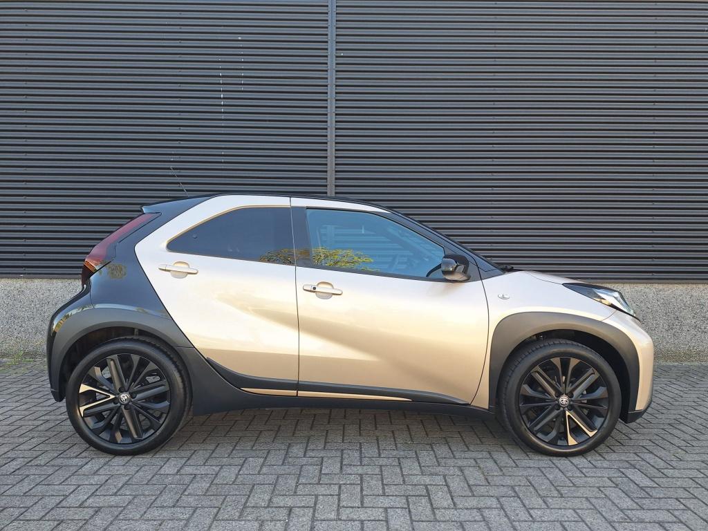 Toyota Aygo x 1.0 vvt-i automaat premium