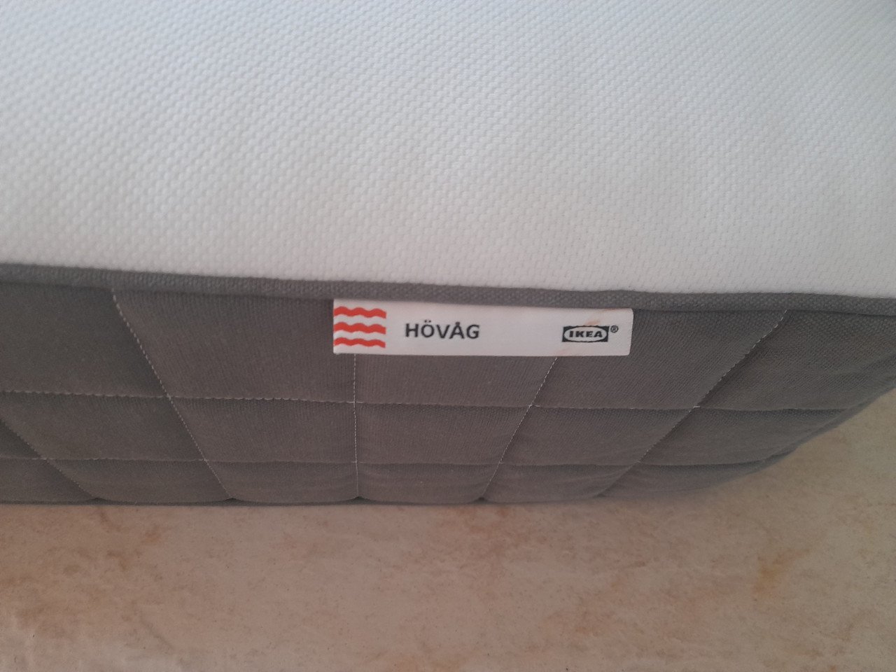 Matras 90 x 200 x 20  (in goede staat )