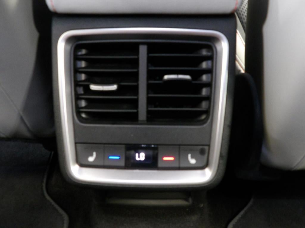 Skoda Elroq 50 elektromotor 170pk lodge