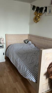 Bed + Lattenbodem + Matras