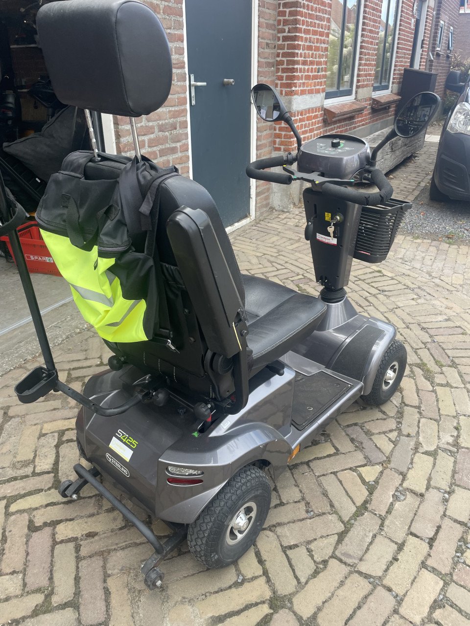 Scootmobiel Sterling S 425