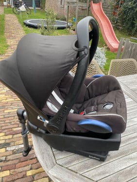 Maxicosi met easybase