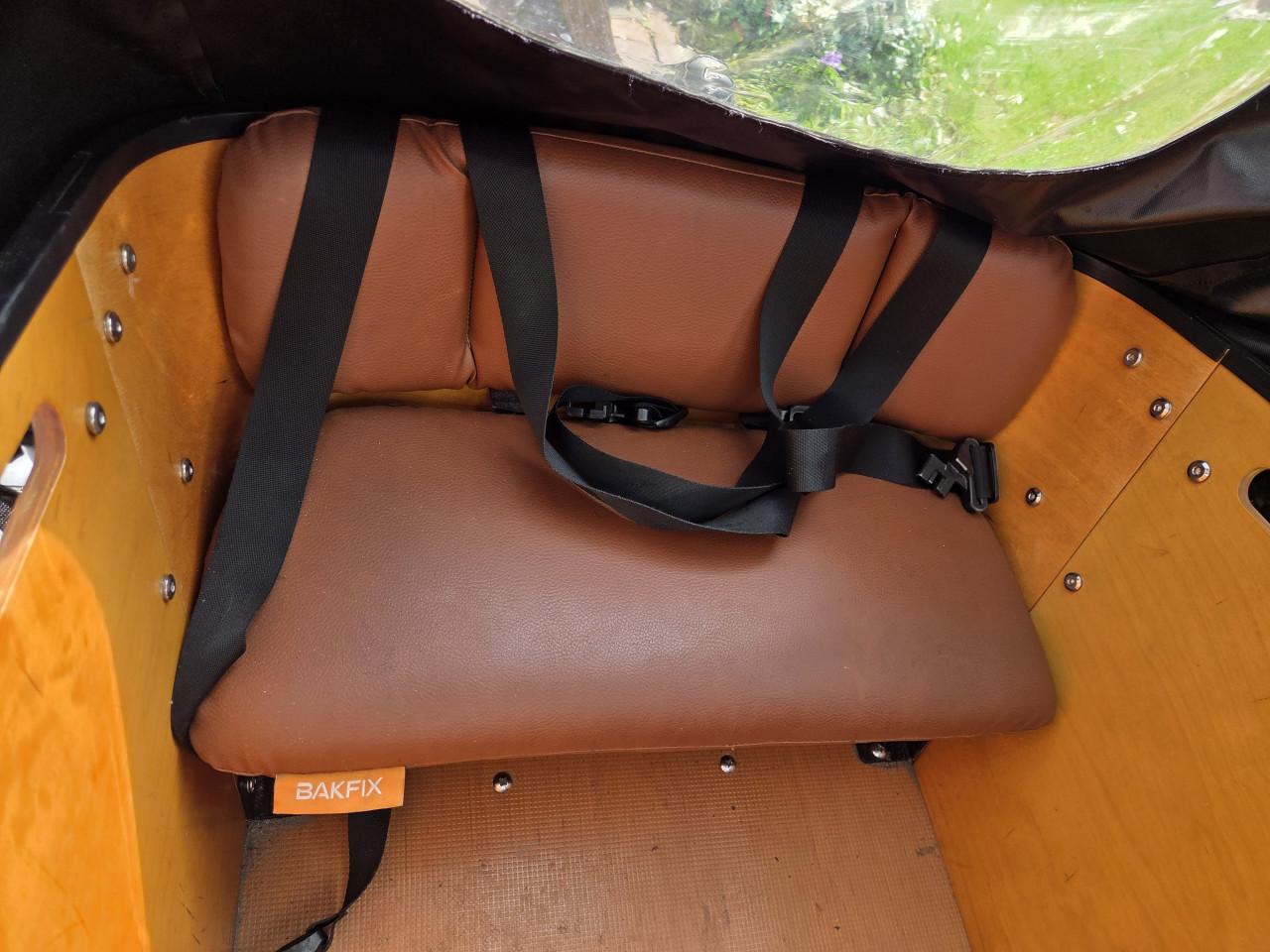 Bakfiets Vogue Carry 2 - elektrisch met huif en kussens