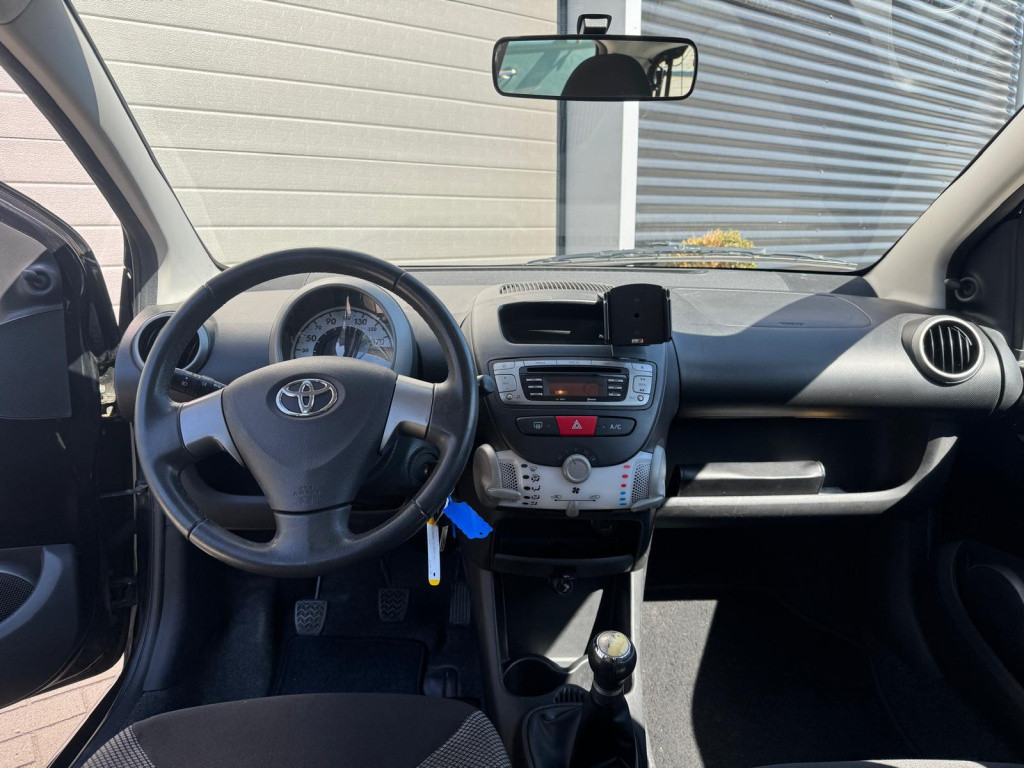 Toyota Aygo 1.0 vvt-i aspiration/1e eig/nap/apk/airco