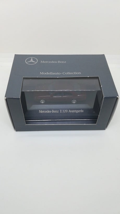 Mercedes Benz E320 Avantgarde 1/87  NIEUW