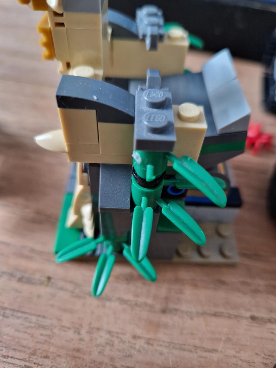 Lego City 60159 Jungle missie met halfrupsvoertuig