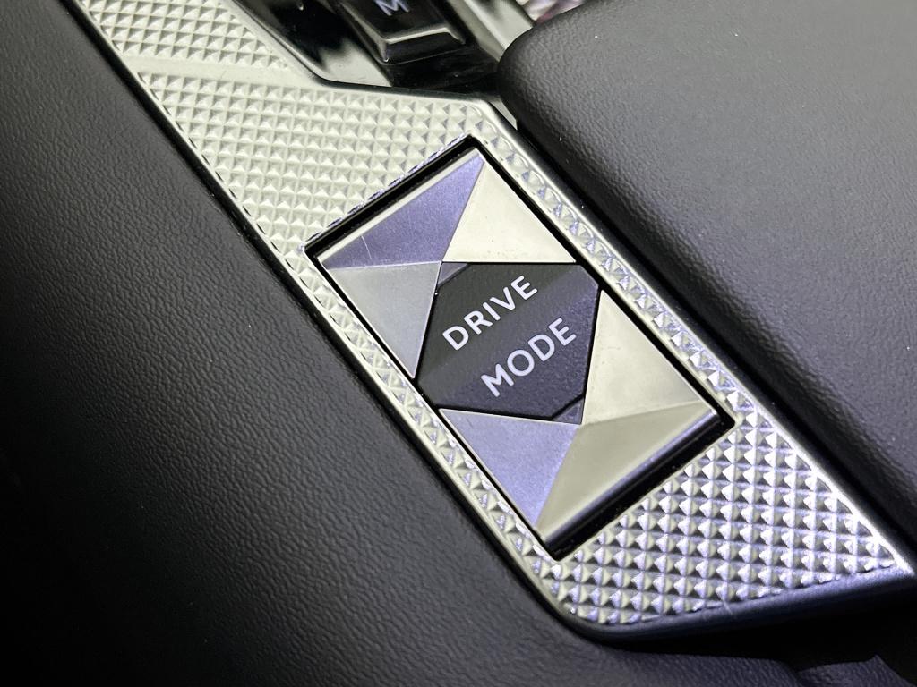 Ds Ds 4 130pk automaat etoile | 180 camera | elektrische stoelverstelling |